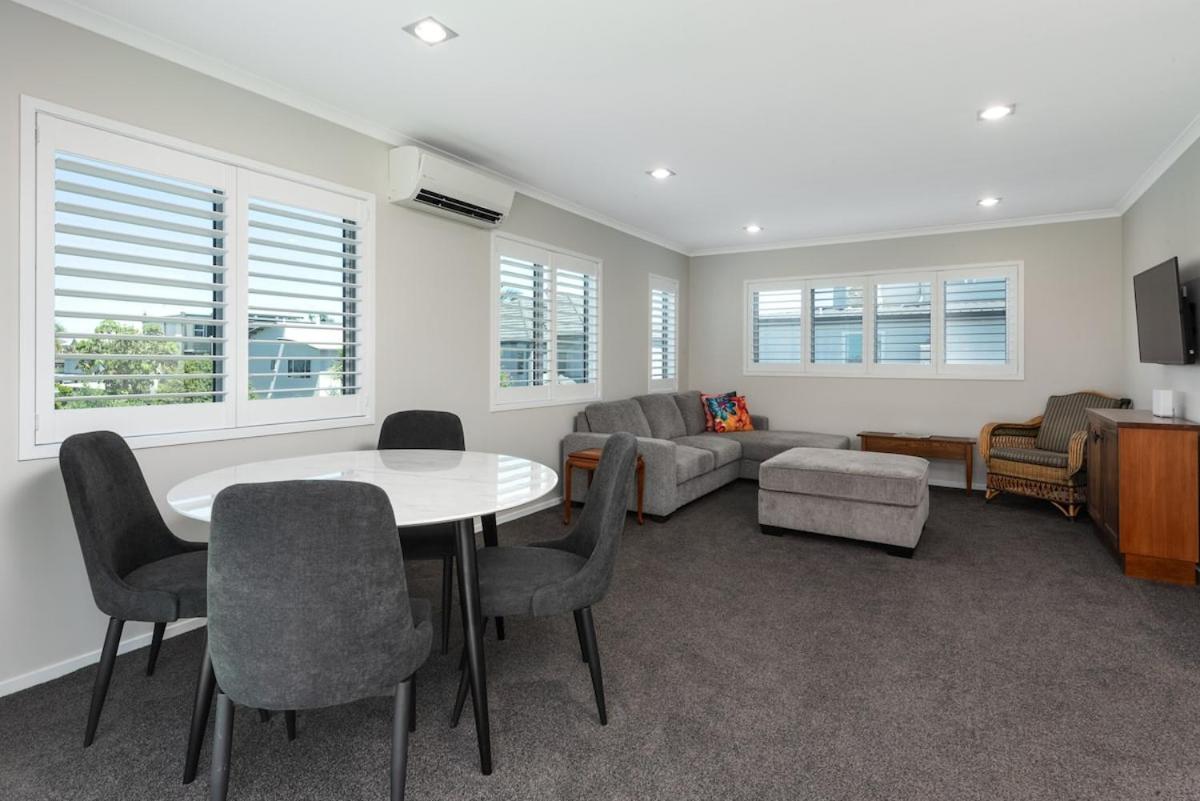 Modern Marine Parade Apartment Mount Maunganui Extérieur photo